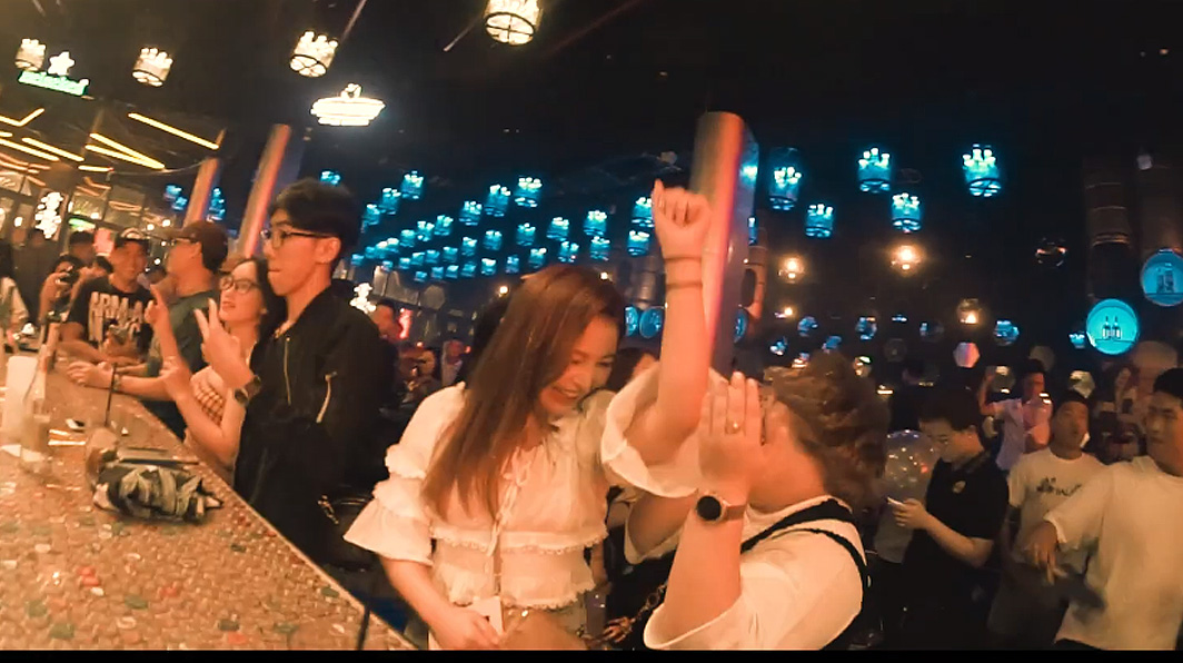 OQ라운지펍-클럽-다낭-현지인-여자
